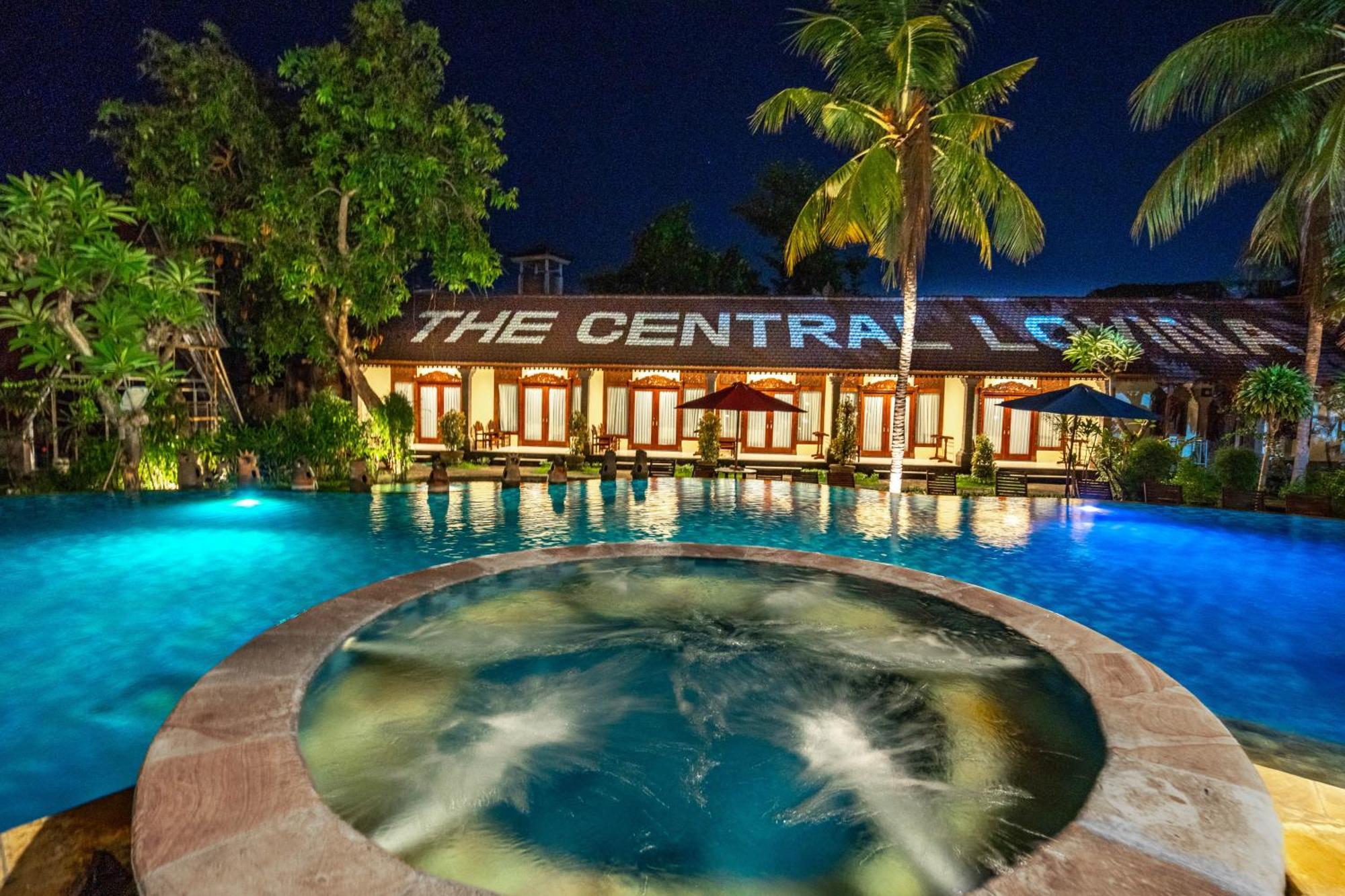 The Central Lovina Hotel & Restaurant Exterior foto