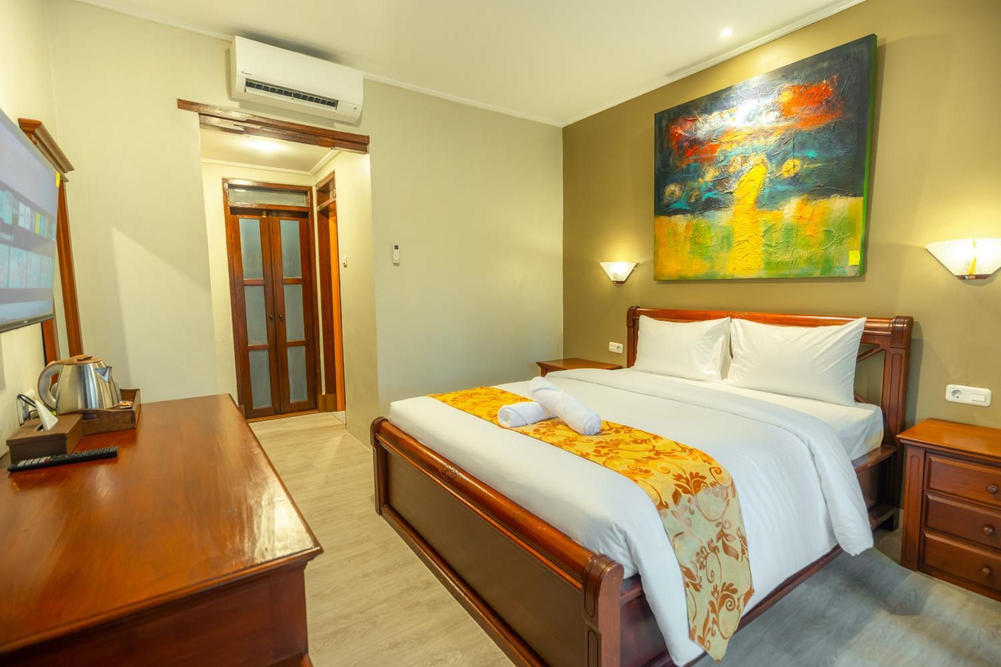 The Central Lovina Hotel & Restaurant Exterior foto